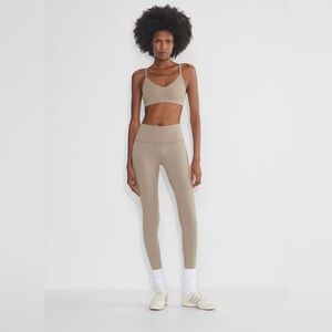 Aritzia Golden BUTTER Cheeky Hi-Rise Legging